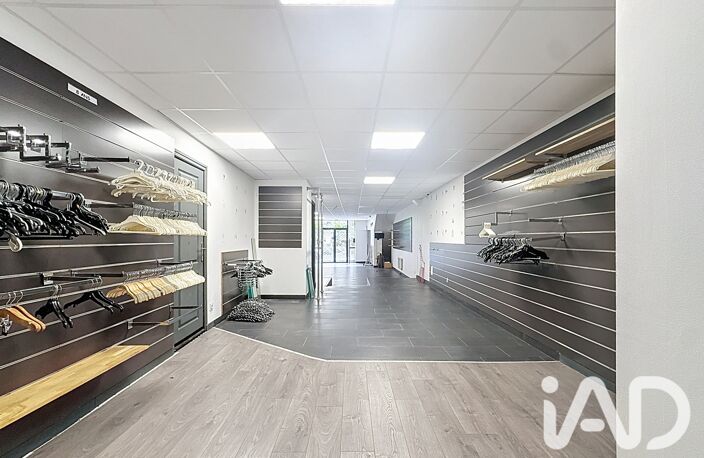 Vente Boutique/Local commercial 94 m&sup2; — photo 2