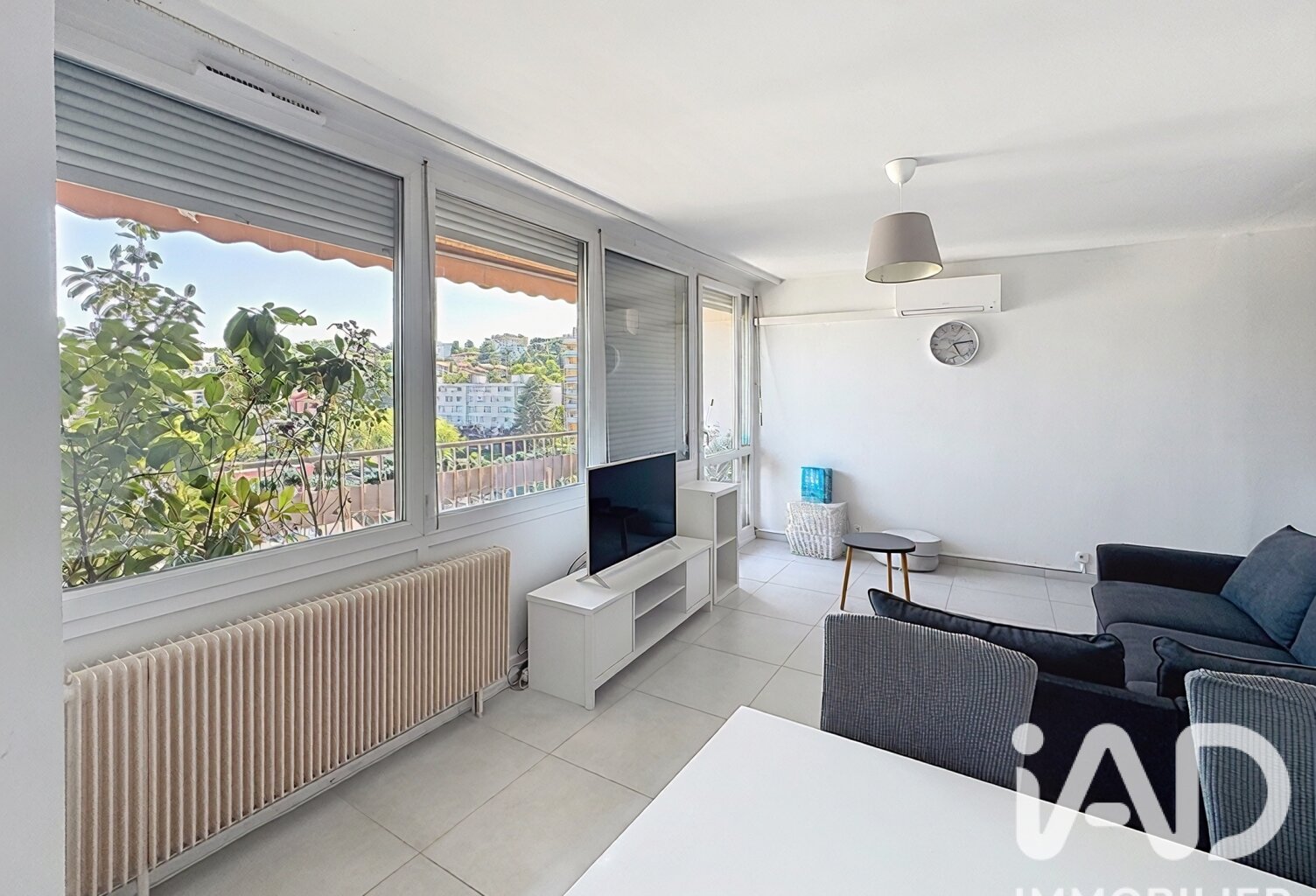 Location Appartement 4 pièces — photo 1