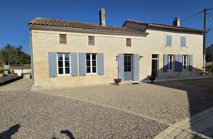 Vente Maison/villa 13 pièces — photo 2