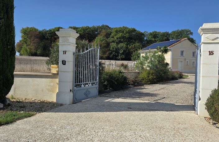Vente Maison/villa 13 pièces — photo 3