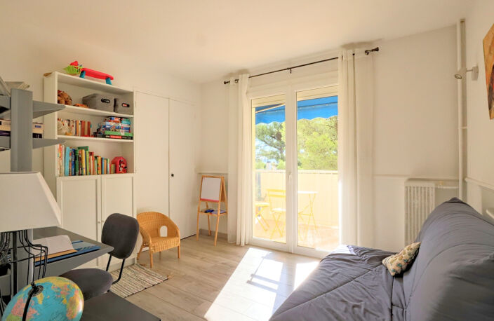 M2330 - TOULON - Ortolan - Appartement T3 - RDC surélevé - Parking — photo 5