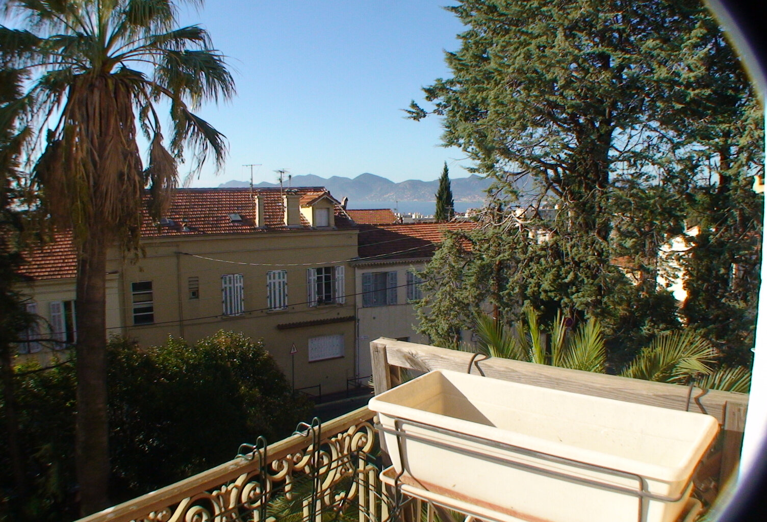 APPARTEMENT 3 PIECES AVENUE DE GRASSE — photo 1