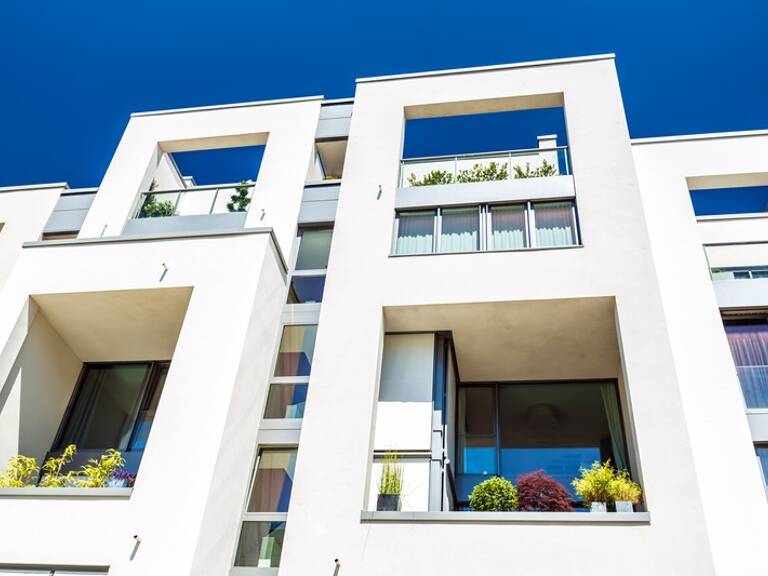 AU PRIX DE VOTRE LOYER A DRANCY – SUPERBE 3 PIÈCES AVEC GRAND EXTÉRIEUR ! — photo 1