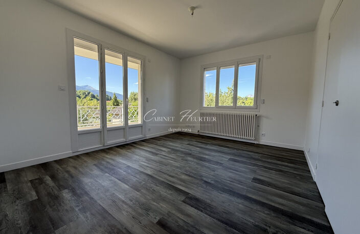 HERBEYS - APPARTEMENT T5 - EXCELLENT ETAT — photo 5