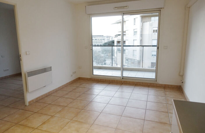 Appartement T2 Terrasse Allées Provençales — photo 2