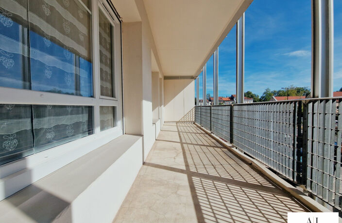 APPARTEMENT F3 avec Terrasse, Garage et Cave — photo 3