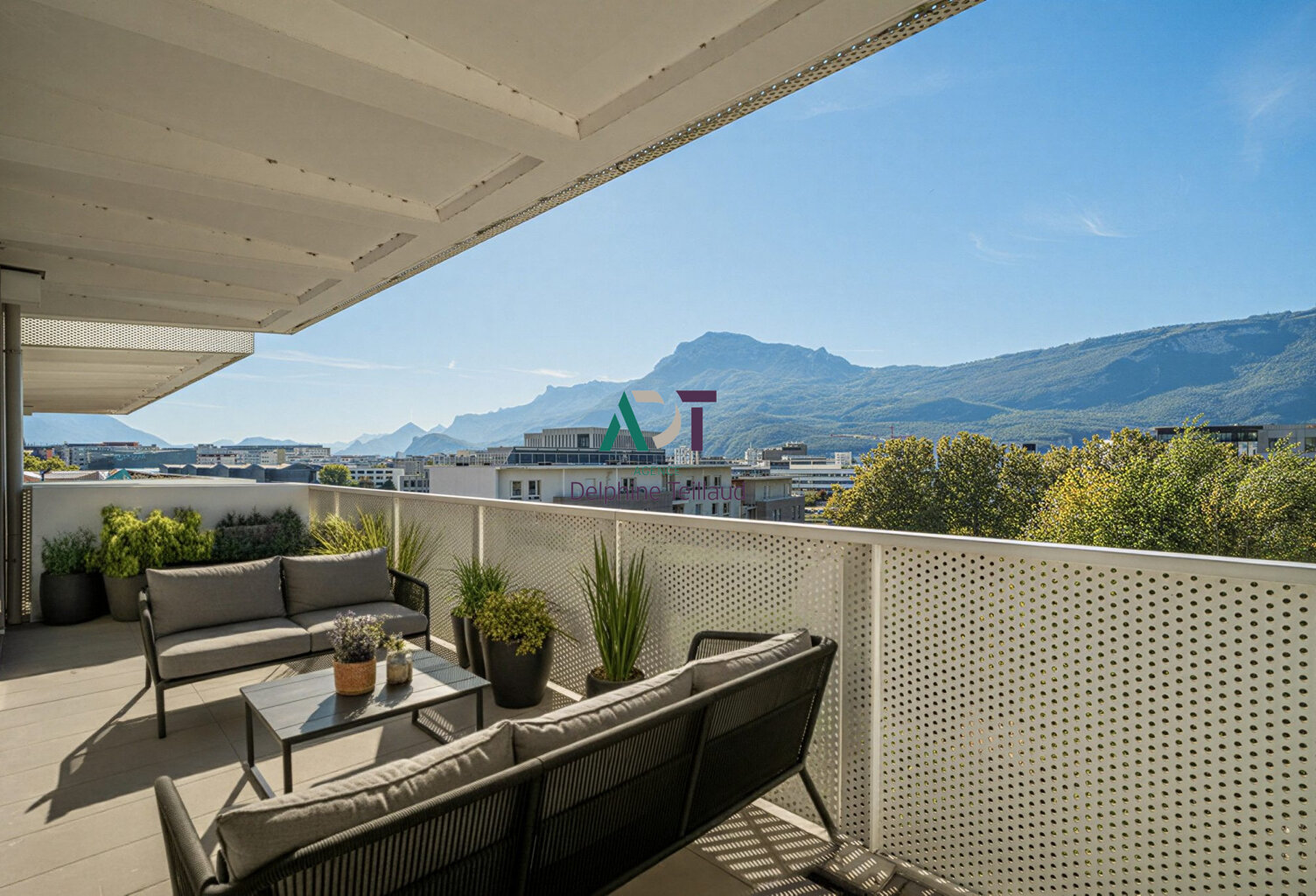 GRENOBLE  T3 - 59m² — photo 1