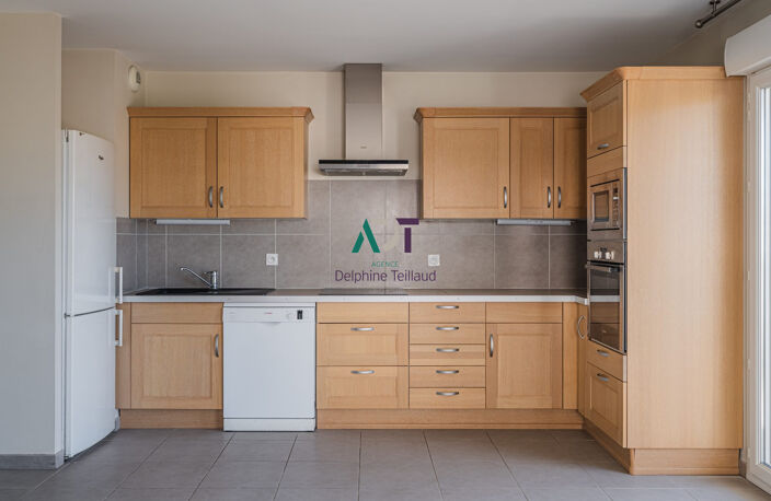 GRENOBLE  T3 - 59m² — photo 5