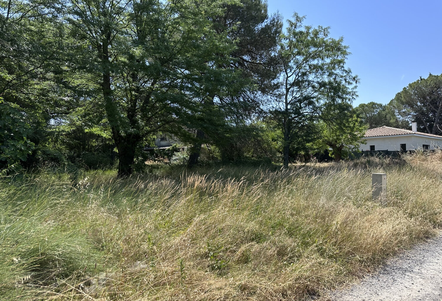 TERRAIN CONSTRUCTIBLE DE 1330m2 — photo 1