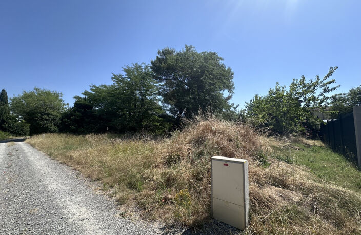 TERRAIN CONSTRUCTIBLE DE 1330m2 — photo 2