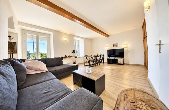 Appartement T3 avec Terrasse, Garage et Cave. — photo 3