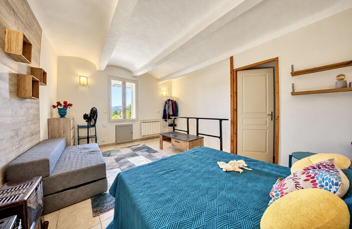 Appartement T3 avec Terrasse, Garage et Cave. — photo 5