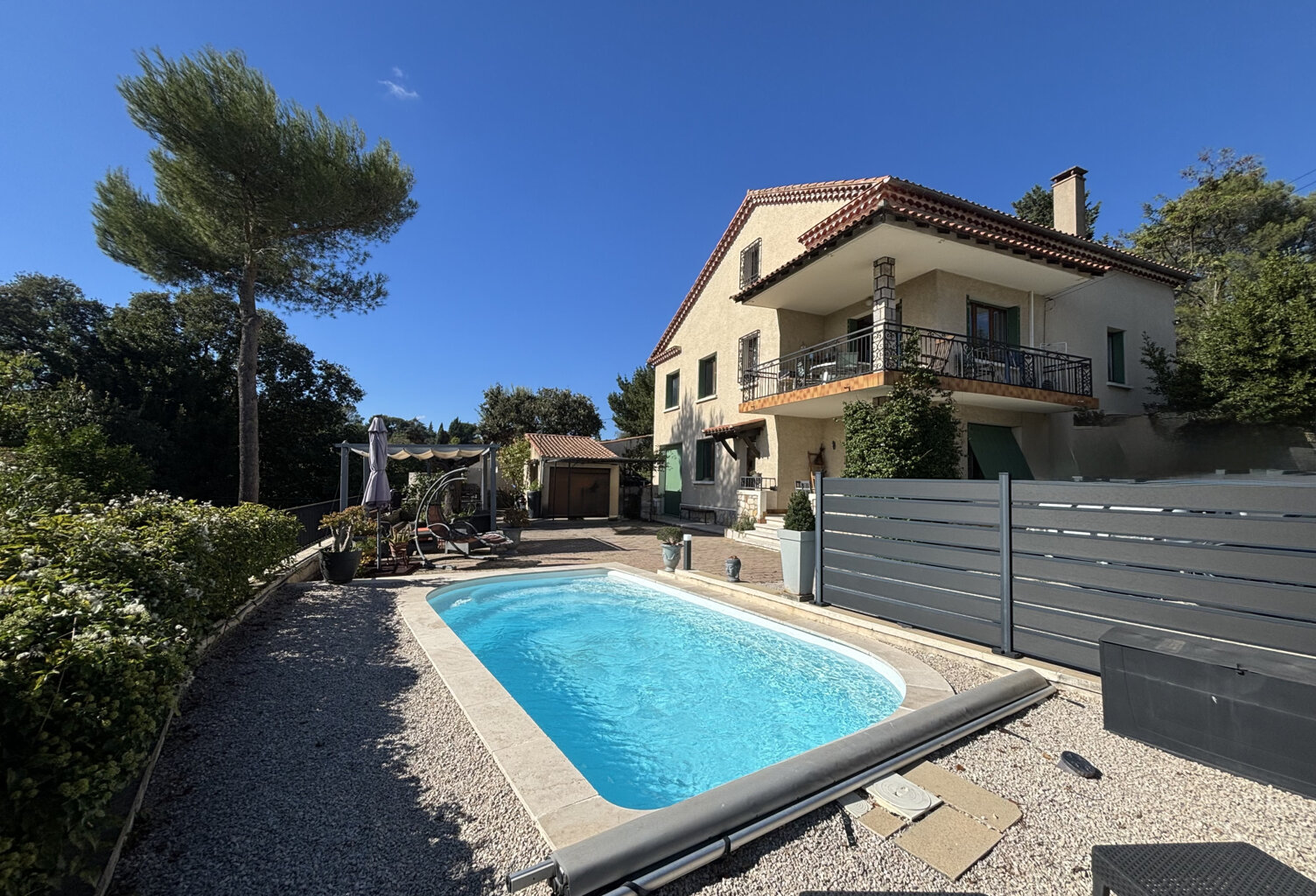 Nîmes Maison de 174m2 Quartier Font Chapelle vue dominante — photo 1