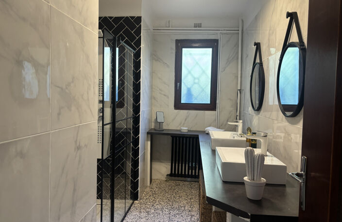 Nîmes Maison de 174m2 Quartier Font Chapelle vue dominante — photo 5