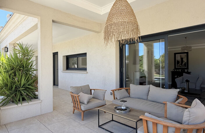 Villa contemporaine avec piscine,pool house et jacuzzi - Secteur prisé d’Alès — photo 2