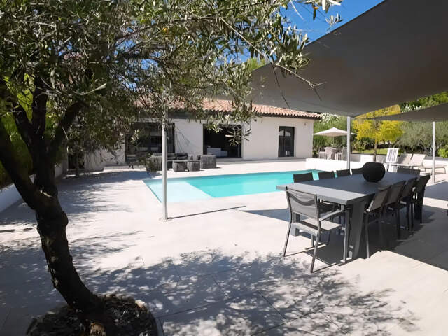 MAISON 140 M2 LAMBESC — photo du bien