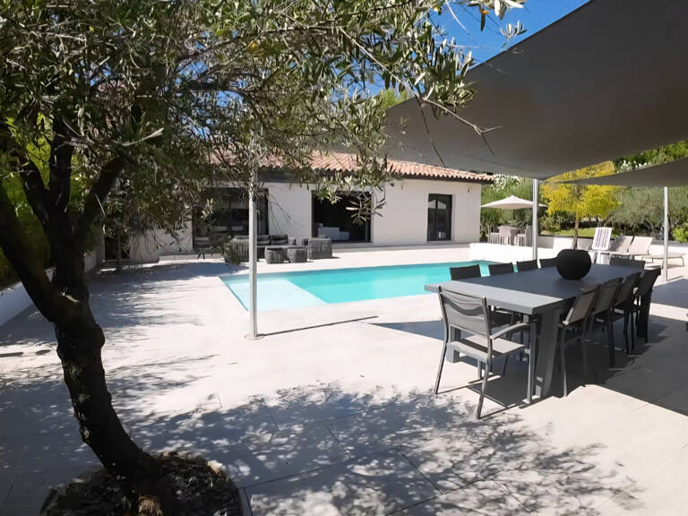 MAISON 140 M2 LAMBESC — photo 1