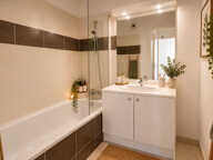 T2 45 m² ? Tournefeuille (31170) ? Terrasse 6 m² ? Parking ? Ascenseur ? DPE C — photo 3