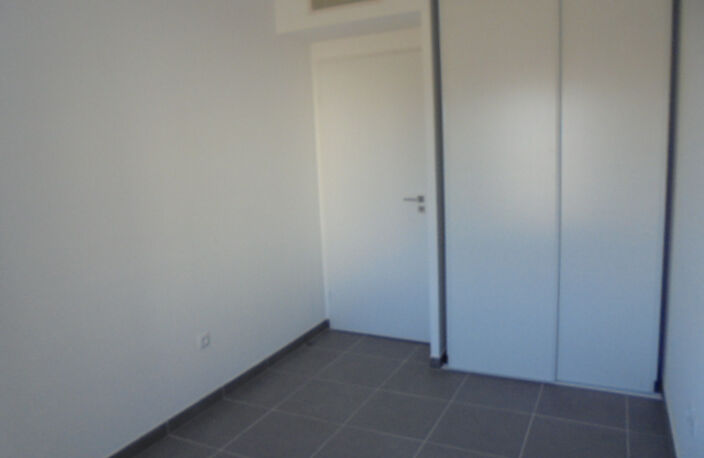 Appartement Marseille 3 pièce(s) 58.78 m2 + terrasse + place de parking — photo 4