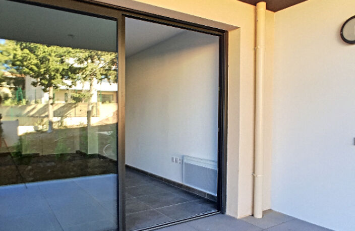 Résidence LE BELMONT - Type 2 en rez de jardin avec parking en sous-sol — photo 2