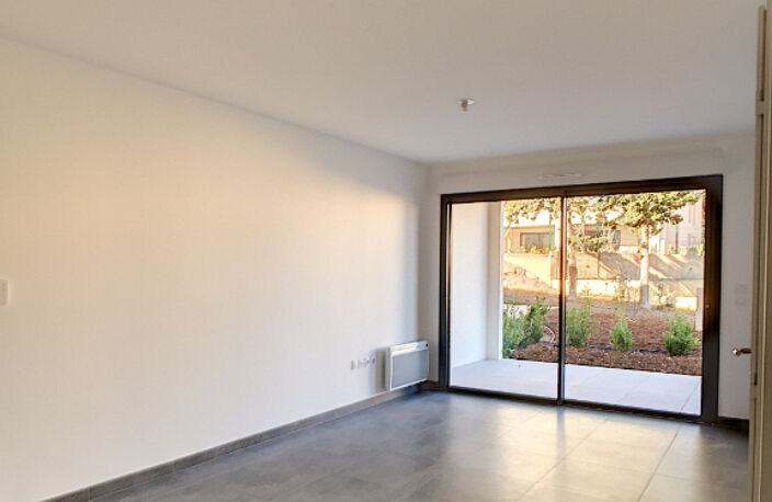 Résidence LE BELMONT - Type 2 en rez de jardin avec parking en sous-sol — photo 3