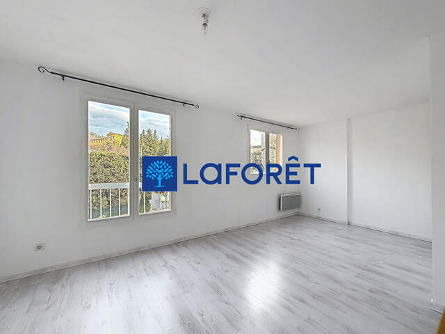 Charmant studio à Louer à Draguignan ! — photo du bien