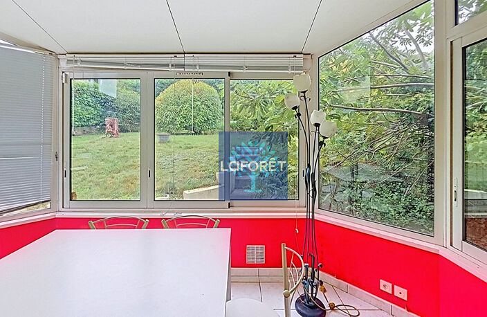 Maison de 95 m² avec véranda et garage - Brignais centre — photo 5