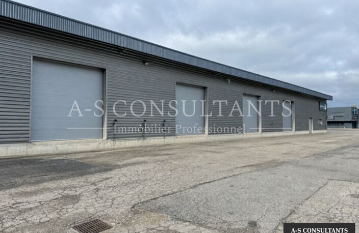 LOCAL COMMERCIAL à louer — photo 4