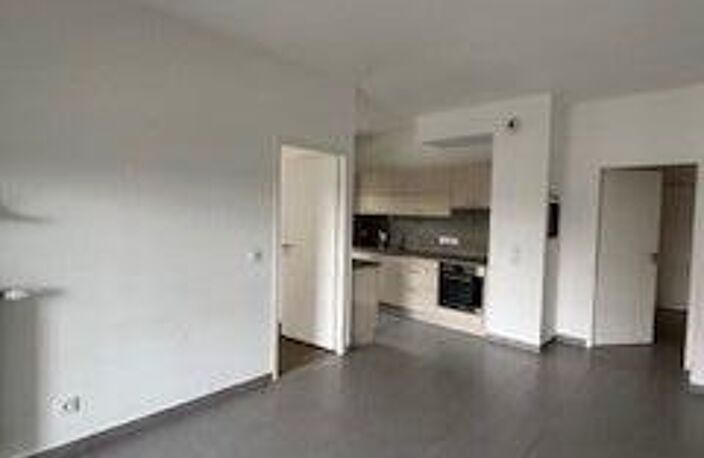 T4 A LOUER - 01170 GEX — photo 3