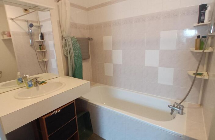 LOCATION T3 DUPLEX RODEZ SANS FRAIS D'AGENCE — photo 4