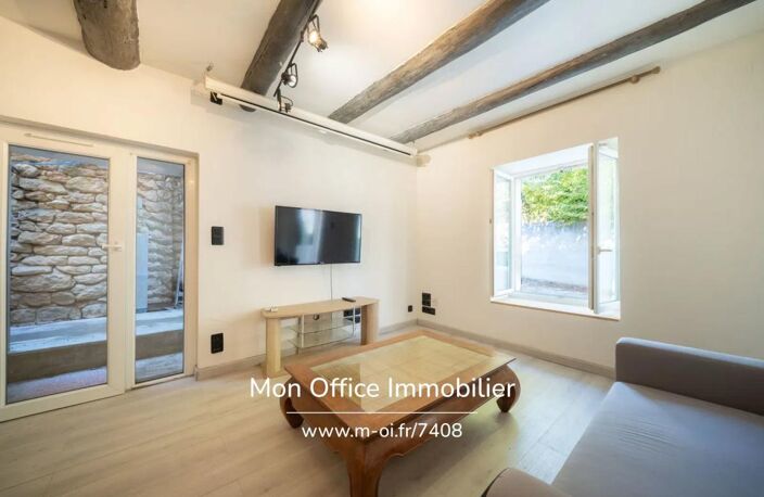 Référence : 7408-YAN - Appartement 2 pièces avec extérieur au centre ville — photo 2