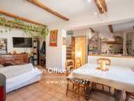 Référence : 7409-SKA - Maison de village avec une terrasse, deux garages et deux caves — photo 2
