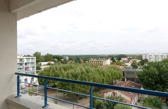 RAMONVILLE T3 BALCON PARKING — photo 2