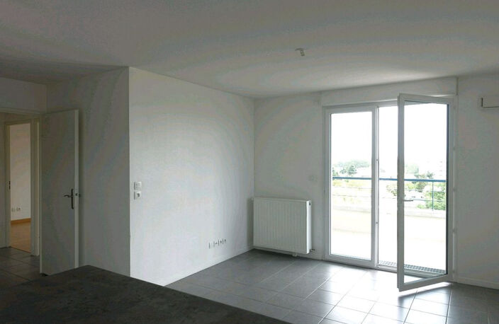 RAMONVILLE T3 BALCON PARKING — photo 3