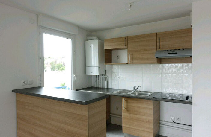 RAMONVILLE T3 BALCON PARKING — photo 4