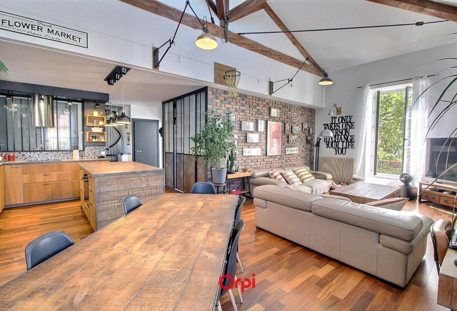 Appartement À Vendre — photo 1