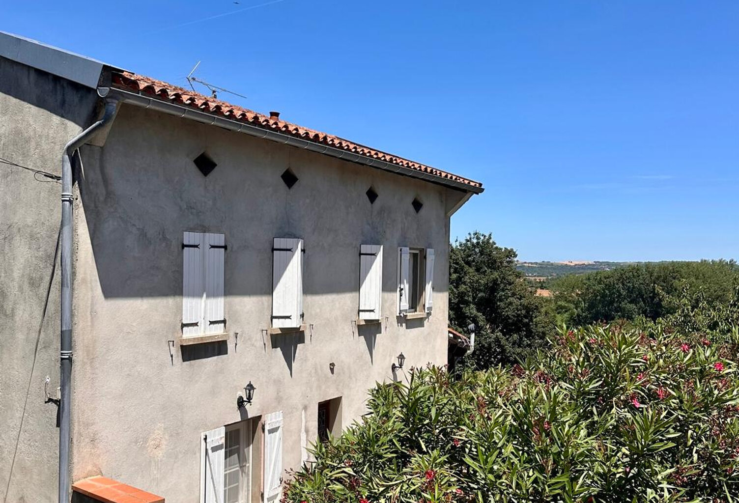 CAUJAC (31190) - MAISON DE 110M2 A RAFRAICHIR — photo 1