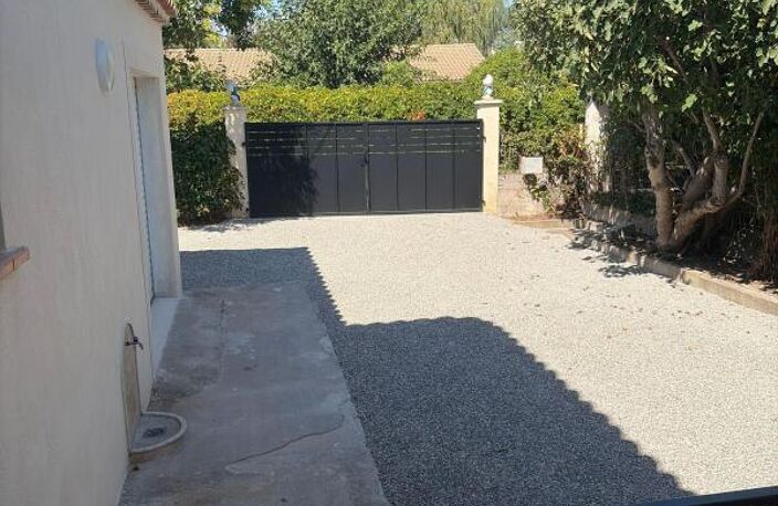 Maison meublée T3 rénovée avec jardin et garage – Vinon-sur-Verdon — photo 2