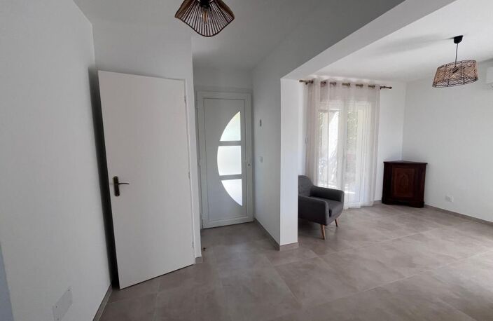 Maison meublée T3 rénovée avec jardin et garage – Vinon-sur-Verdon — photo 3