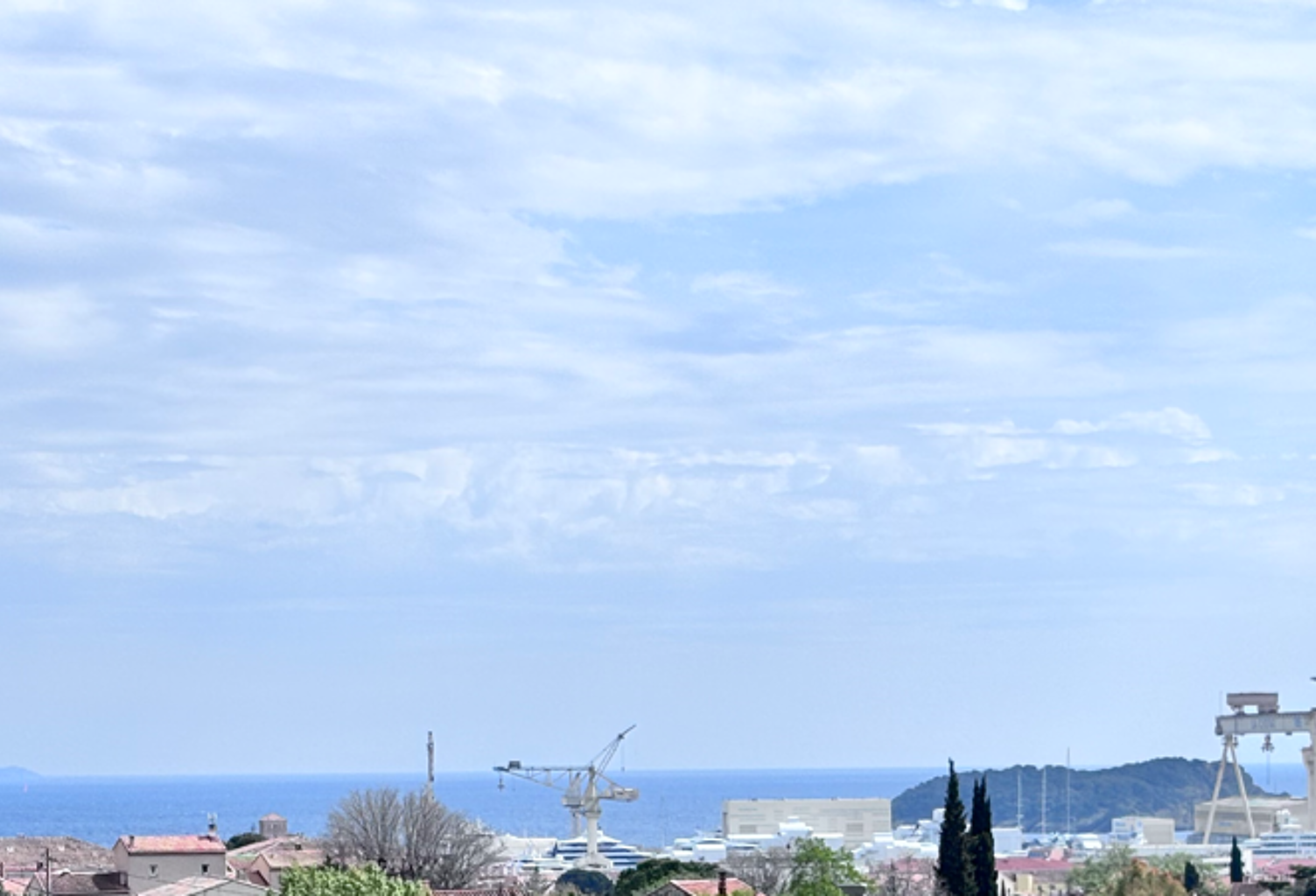 Appartement dernier étage avec vue mer et terrasse de 80 m2 à La Ciotat — photo 1