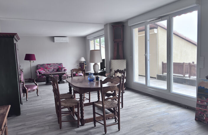 Appartement dernier étage avec vue mer et terrasse de 80 m2 à La Ciotat — photo 5