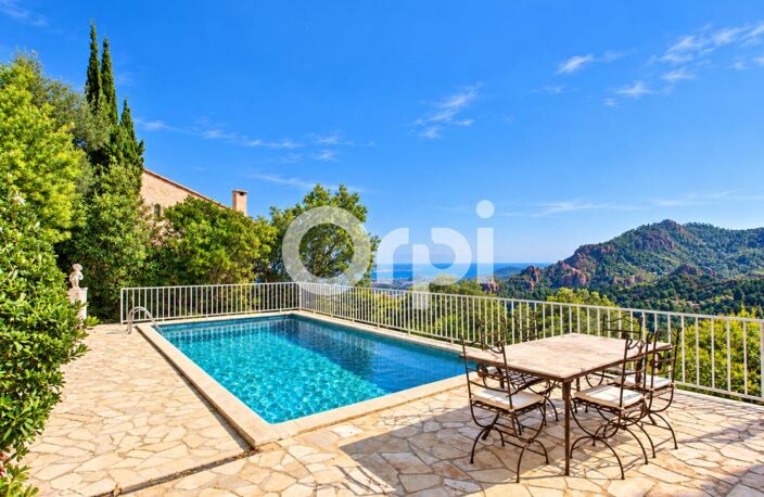 VUE PANORAMIQUE - RÉNOVÉ - PISCINE - DÉPENDANCE — photo 5