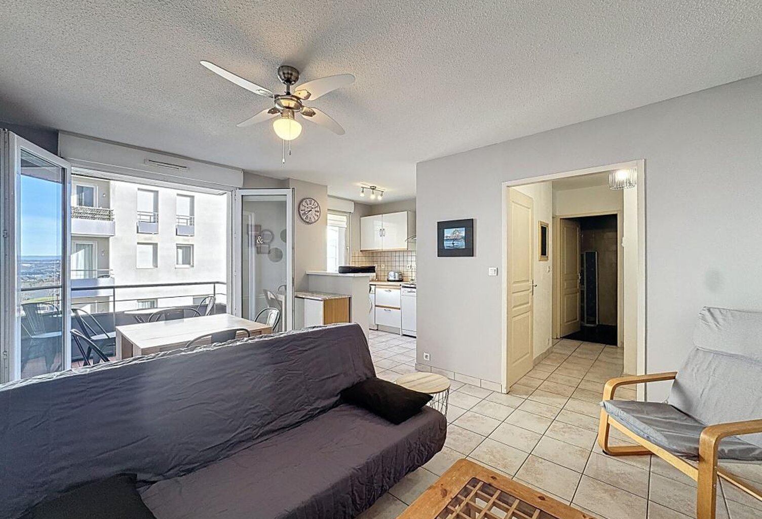 Appartement À Louer — photo 1