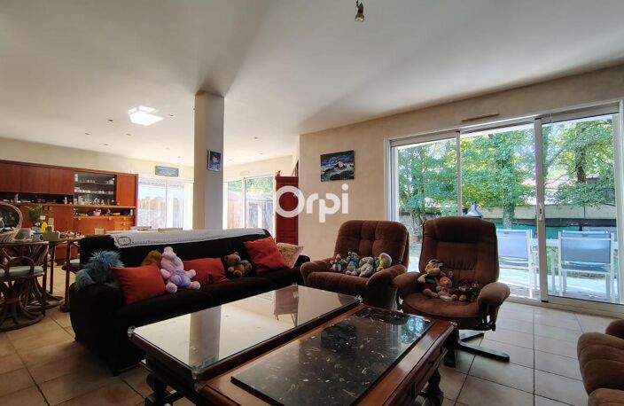 Breuillet – Maison familiale de 186 m² sur terrain de 1 000 m² — photo 3