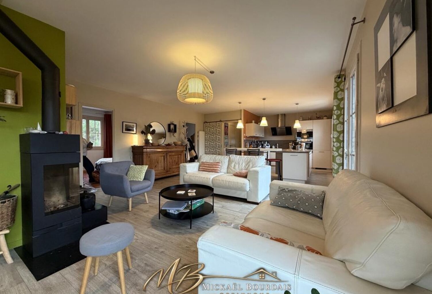 Maison familiale de 125 m² avec 5 chambres, grand sous-sol et deux terrasses – Brette-les-Pins — photo 1