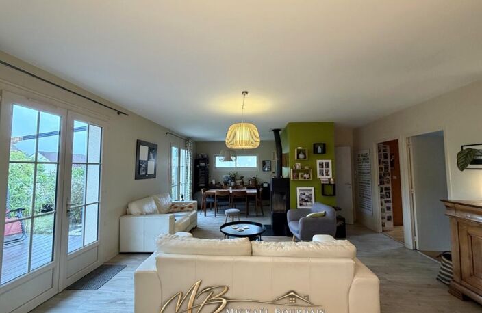 Maison familiale de 125 m² avec 5 chambres, grand sous-sol et deux terrasses – Brette-les-Pins — photo 5