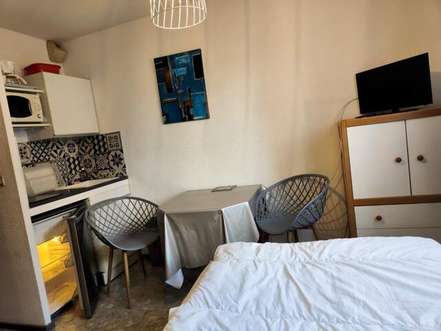Studio meublé — photo du bien