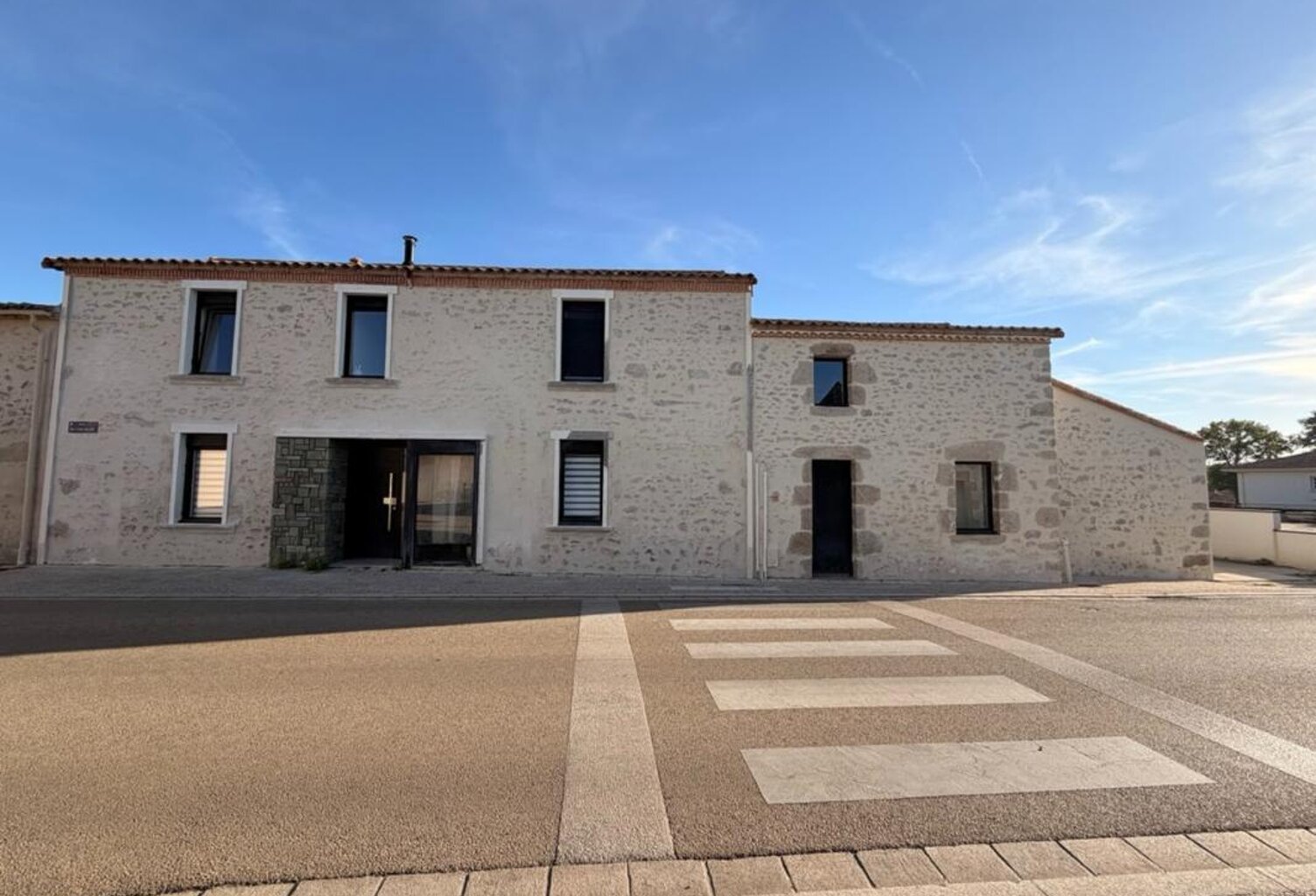 Maison à vendre 7 pièces SAINT MARTIN DES TILLEULS (85) — photo 1