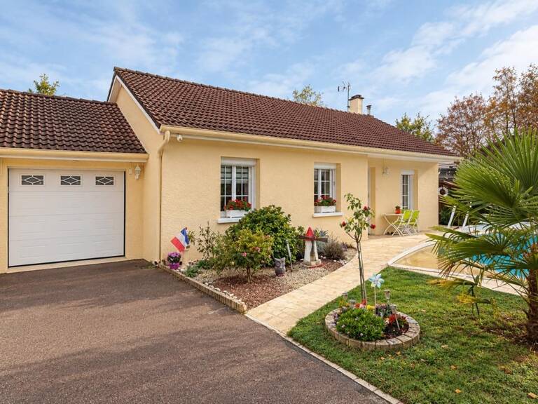 PAVILLON INDIVIDUEL DE PLAIN PIED AVEC PISCINE — photo 1