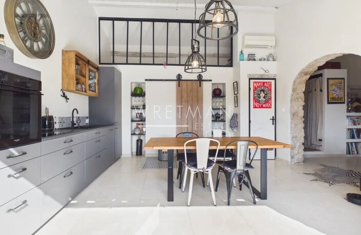 Charmante maison de village avec terrasse et vue sur les colline — photo 4